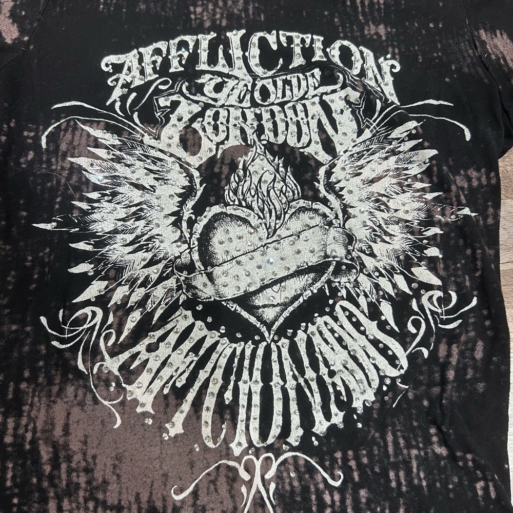 Affliction Women’s Black and White flaming Winged Heart Tee - Picture 2 of 4